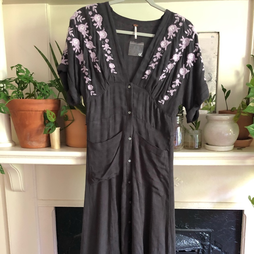 Free People embroidered midi dress (XXS)